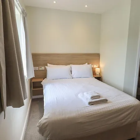 Jubilee First-floor Double Bedroom * Penrith